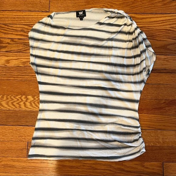 W by Worth Black & White Stripe Short Sleeve Rouched Shoulder Top Small - Picture 9 of 9